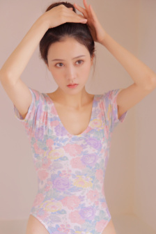 房东妹子青春期